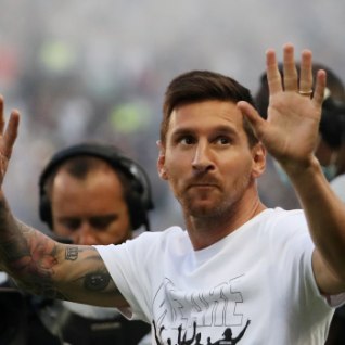 Hullud numbrid: Messi täisnuusatud taskurätik maksab miljoni, Michael Jordan teenib ülemineku pealt ulmesummasid