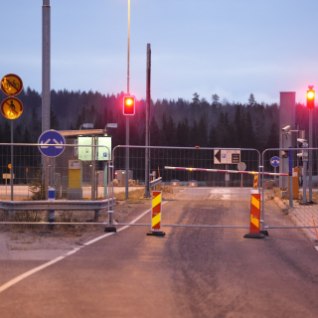 AUTODE JA TÕUKSIDEGA KOHALE: Soome oli nädalavahetuselgi hädas piiriületajate vooluga