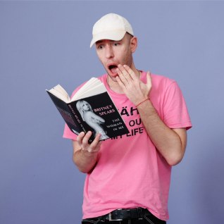 35 MÕTET | Ei soovita nõrganärvilistele! Tim Bluz avaldab, mis keerles tema peas Britney Spearsi kurikuulsat raamatut lugedes