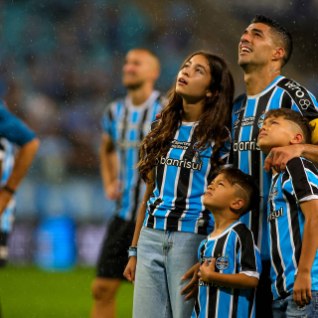 Saudi Araabia miljonitele sinimustvalget trikoloori eelistanud Luis Suárez mängis end järjekordses paigas legendiks