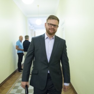 Eesti rahatuusade kardetuim mees vihastas advokatuuri välja