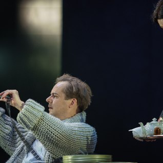 TEATRIARVUSTUS | „Eisenstein“ Draamateatris: Teplenkovi rollitäitmine on nii särav, et võtab sõnatuks