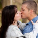 Hea uudis! Nohust kallimat suudeldes ise nohusse ei nakatu!