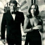 Roger Moore’ile pühendatud pühapäev! TV3 näitab läbi aegade parimat Bondi filmi!