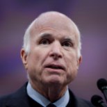 John McCain soovitab ameeriklastel Kersti Kaljulaidi artiklit lugeda