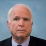 John McCain otsustas edasisest vähiravist loobuda