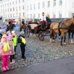 175 aastat loomade ravi: veterinaarid tähistasid Tartu Raekoja platsil aastapäeva