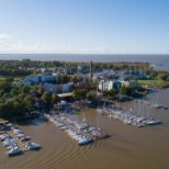 Pärnu linnas ja lähiümbruses jääb kalamees paadi veeskamisel hätta