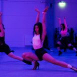 GALERII | KONTSAD JALGA! Prantusse koreograaf Yanis Marshall paneb tantsijad proovile: üritusel osaleb inimesi üle baltikumi