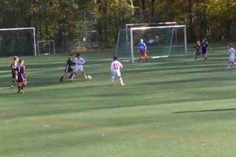 VIDEO: 9-aastane talent tegi enne väravalöömist kaks korda Zidane'i firmatrikki