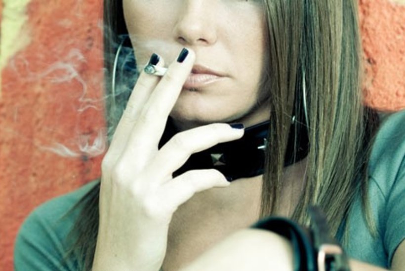 Psühhiaater: enamik noori, kes satuvad psühhoosiga haiglasse, on suitsetanud liiga palju kanepit