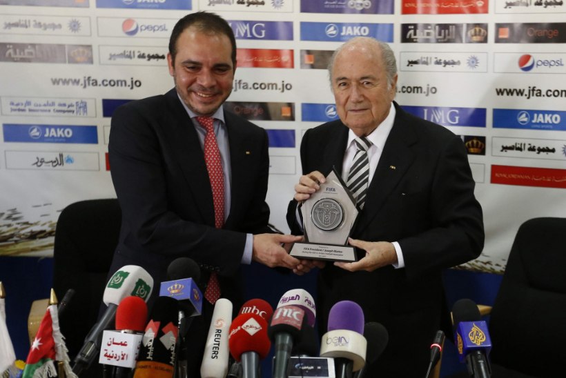 Kas Eesti toetab FIFA presidendi valimistel Jordaania printsi Ali'd või Sepp Blatterit?