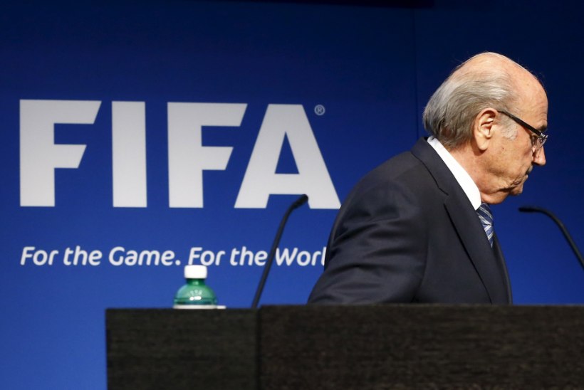 AMETLIK: FIFA eemaldas ametist Blatteri, Valcke ja Platini