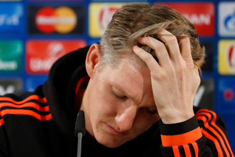 VIDEO INTSIDENDIST | Jalgpalliliit võib vastast küünarnukiga näkku löönud Schweinsteigerit karistada