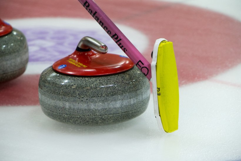 Curlingunoored said Lõuna-Korealt hävitavalt lüüa