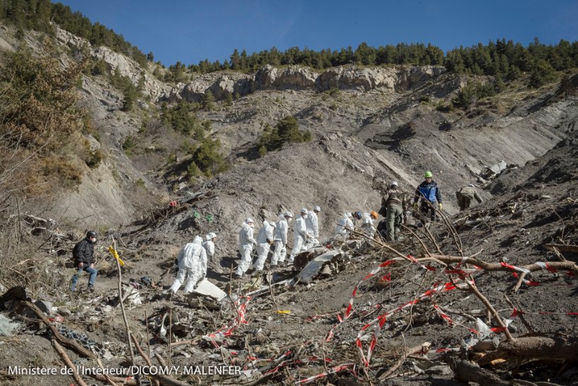 Prantsusmaa lõpetas Germanwingsi lennuõnnetuses hukkunute otsimise