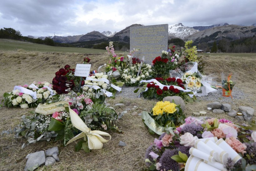 HÄBEMATUSE TIPP: naine teeskles tasuta reisi saamiseks Germanwingsi katastroofis hukkunu sugulast