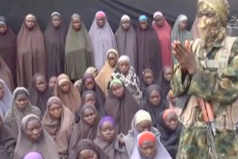 Boko Harami vangistusest pääses 21 röövitud koolitüdrukut