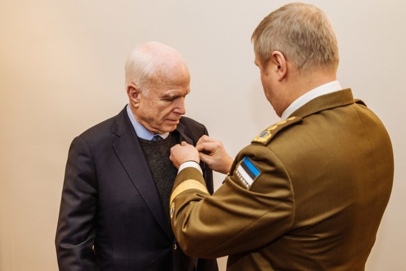 FOTOD | USA senaator McCain sai rinda Eesti Kaitseväe ordeni