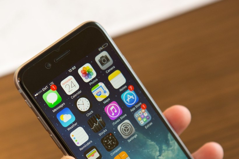 ESMAKORDSELT AJALOOS: iPhone'ide müük langes