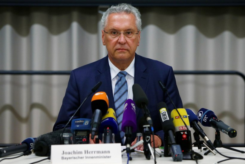 Baieri minister rünnakute valguses: kiirendada põgenike väljasaatmine, kaasata sõjavägi