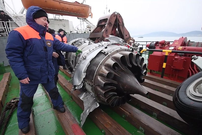Vene sõjalennuki kukutas Musta merre diversantide magnetpomm?