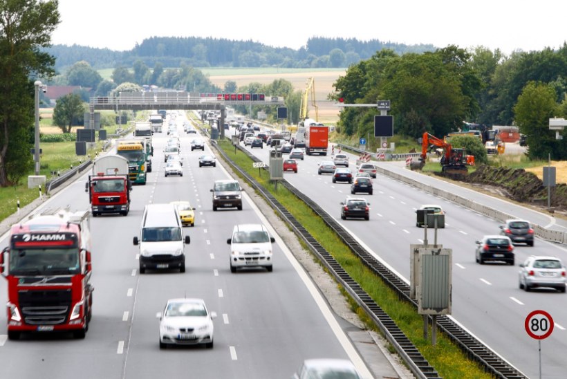 Saksamaal kehtestakse välismaistele sõidukitele kiirteemaks