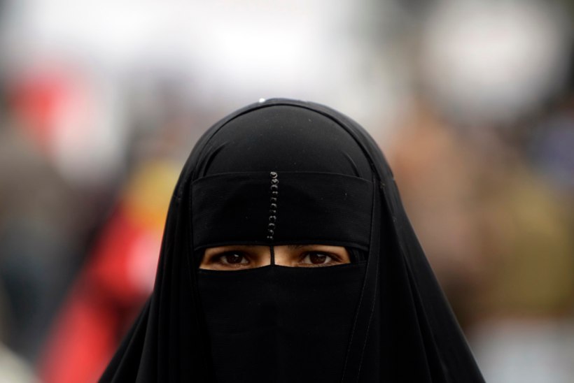 Austrias keelatakse burkade kandmine ja sisserändajatelt hakatakse erinevate lepingute allkirjastamist nõudma