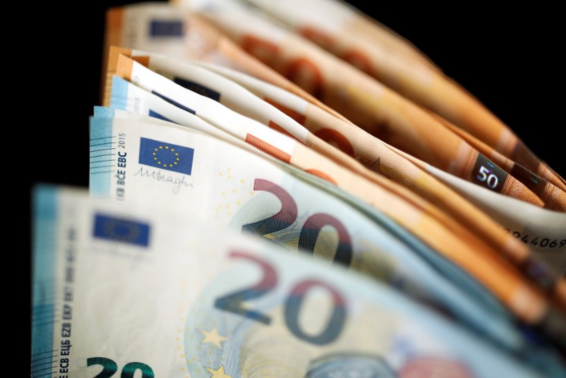 PIDEV KASV: keskmine palk kerkis kolmandas kvartalis üle 1200 euro