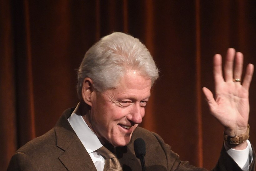 Bill Clinton kirjutab põnevusromaani 