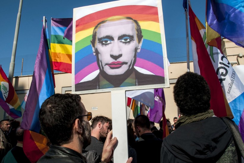 Tšetšeenia homosid piinatakse "telefonikõnega Putinile"