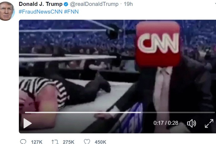 Trump postitas Twitterisse video, milles tümitab CNN-i logoga meest