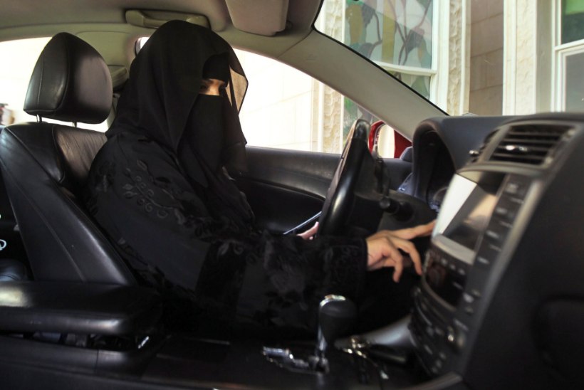 Saudi Araabias tohivad naised peagi autot juhtida