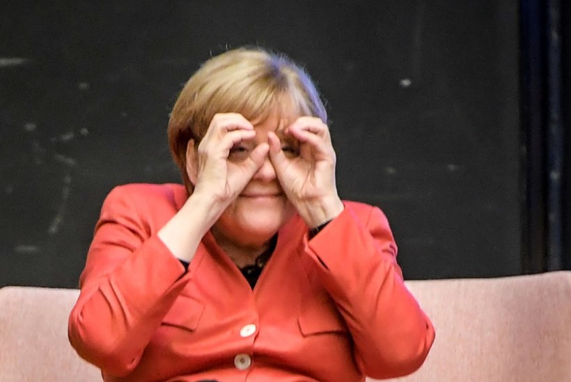 VIDEO | Angela Merkelil tuli president Kaljulaidi kõnet kuulates uni peale