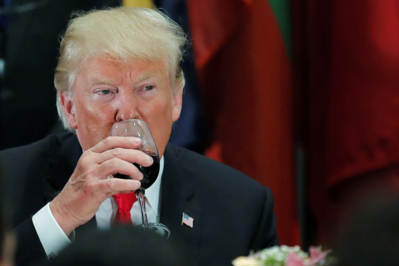 Trump: ma oleksin maailma kõige hullem joomar!
