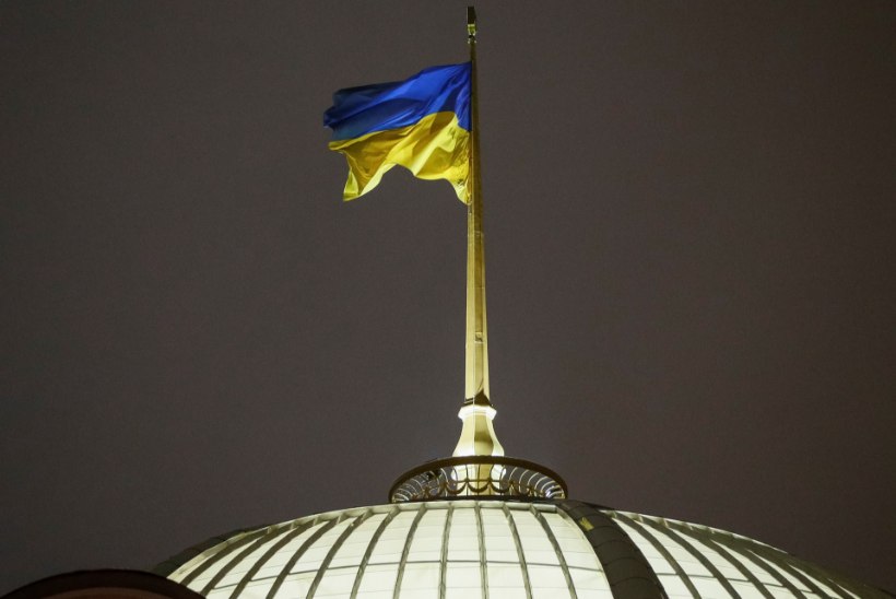 Esmaspäevast kehtib Ukrainas sõjaseisukord