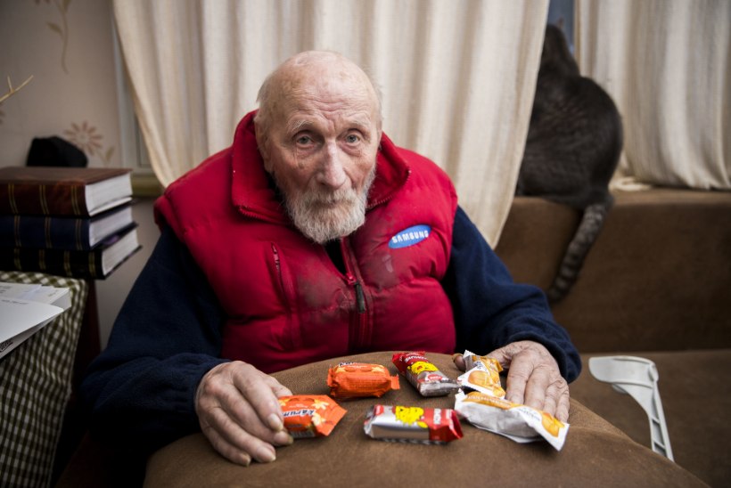 100aastane Eduard: "Soovitan kohukesi süüa, see on hea maitsega värk!" 