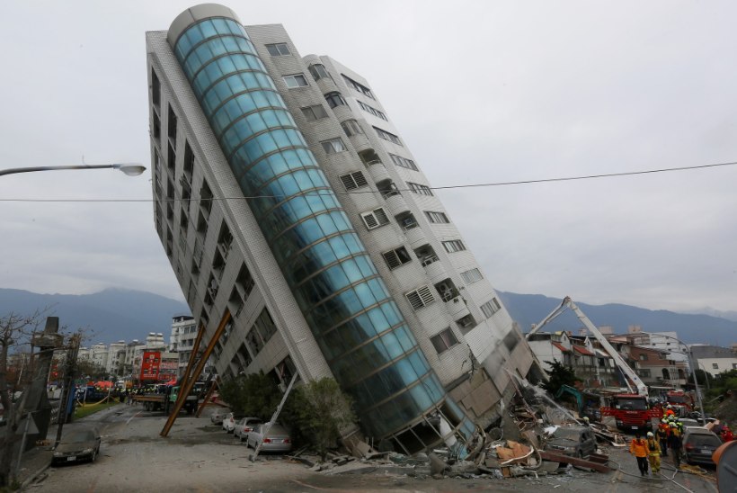 GALERII JA VIDEO | Taiwanis maju kummuli ajanud maavärinas on kadunuks jäänud üle 140 inimese