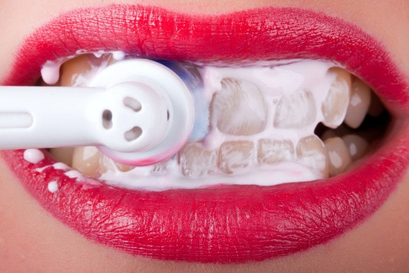 Miks on mõistlik hambaid pestes eelistada elektrilist hambaharja?
