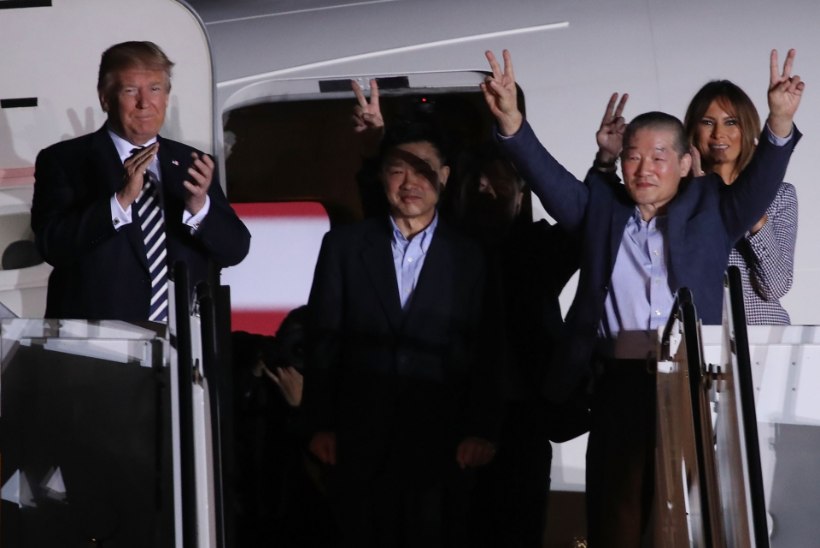 FOTOD | Kolm Põhja-Koreast pääsenud ameeriklast saabusid kodumaale tagasi