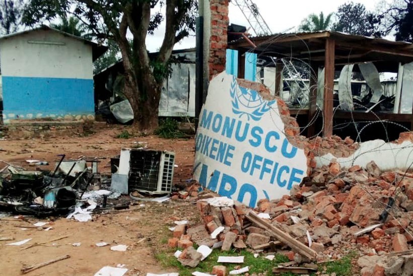 Pettunud kongolased panid linnapea kabineti ja ÜRO hoone põlema