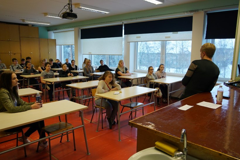 GALERII |  Koeru õpilased kutsusid tunde andma oma ala professionaalid, teiste seas Katrin Lusti, Peeter Oja ja Kadri Simsoni