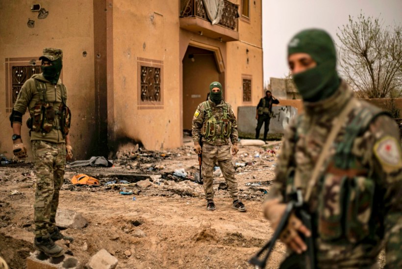Kurdi võitlejad nõuavad, et ISISe terroristide üle mõistaks kohut sõjatribunal, läänemaailm aga venitab otsustamisega