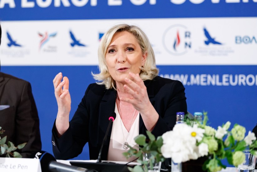 Le Pen tõrjus ebamugavaid küsimusi: miks kõik pärivad ainult Venemaa kohta?