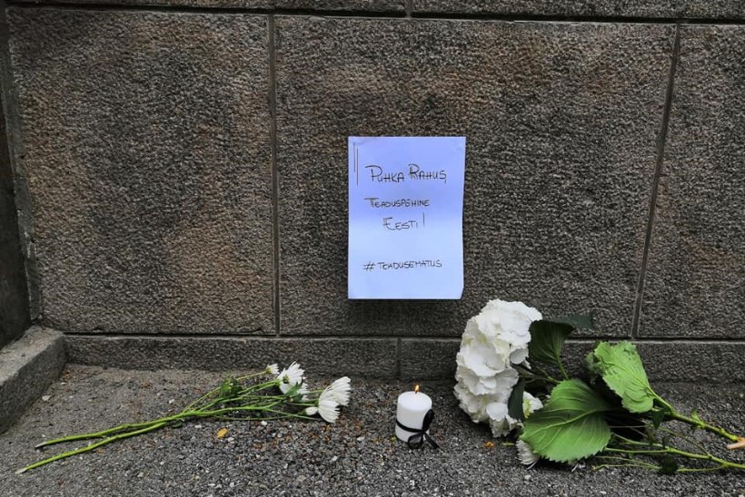 Ministeeriumi ees korraldati Eesti teaduse matus, juuni alguses tuleb teadlaste hoiatusstreik