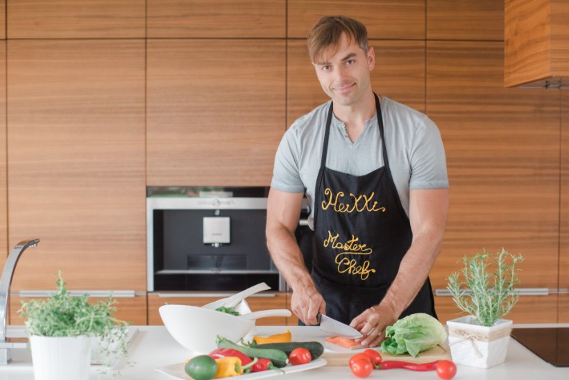 Toitumisnõustaja Heikki Mägi jagab soovitusi: väldi liigset söömist nende nippide abil