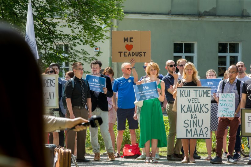 GALERII | Tartu teadlased protestimas: mina ei ole punaprofessor!