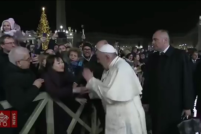 VIDEO | Paavst andis üliagarale palverändurile vastu näppe ja pidi vabandama