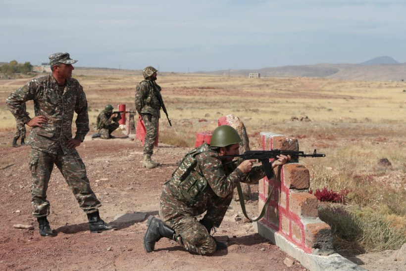 Armeenia ja Aserbaidžaan rikkusid USA vahendatud uut relvarahu vaid loetud minutitega
