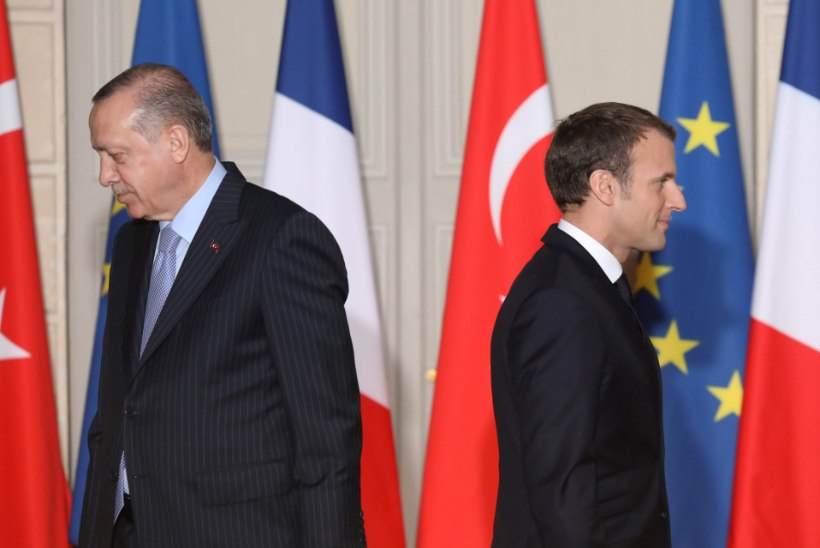 TÜLI MAJAS: Macroni vaimset tervist kritiseerinud Erdogan soovitas türklastel Prantsuse kaupa boikoteerida